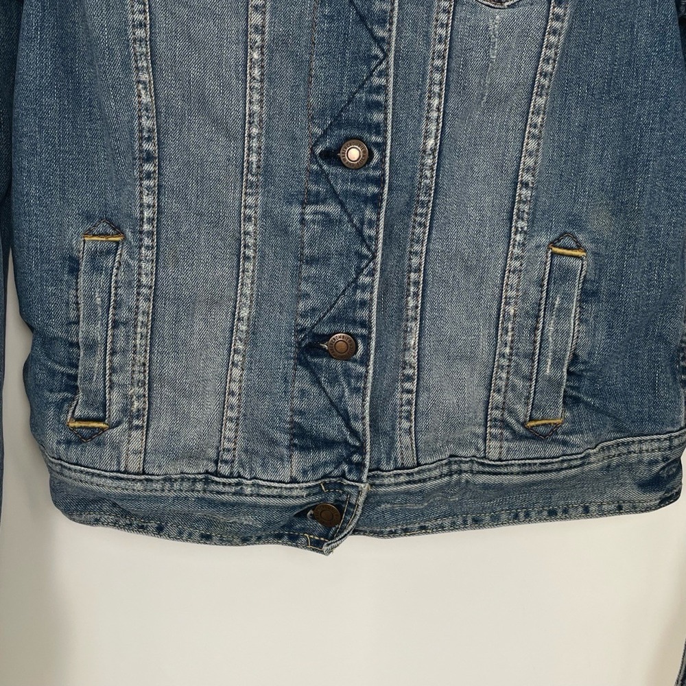 Abercrombie & Fitch Women's Vintage Y2K Distressed Trucker Denim Jacket Size M - Picture 4 of 10